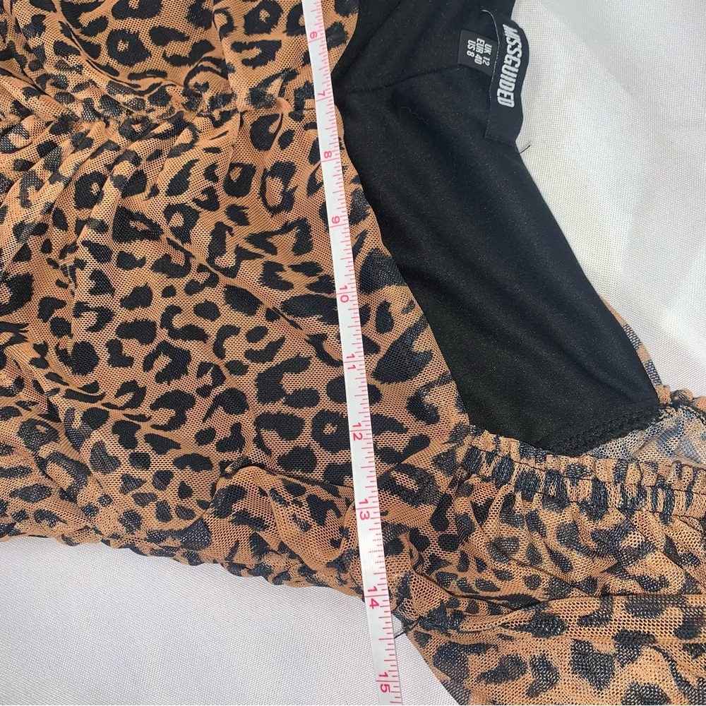 Missguided Ruched Mesh Top Leopard Print - Picture 7 of 8